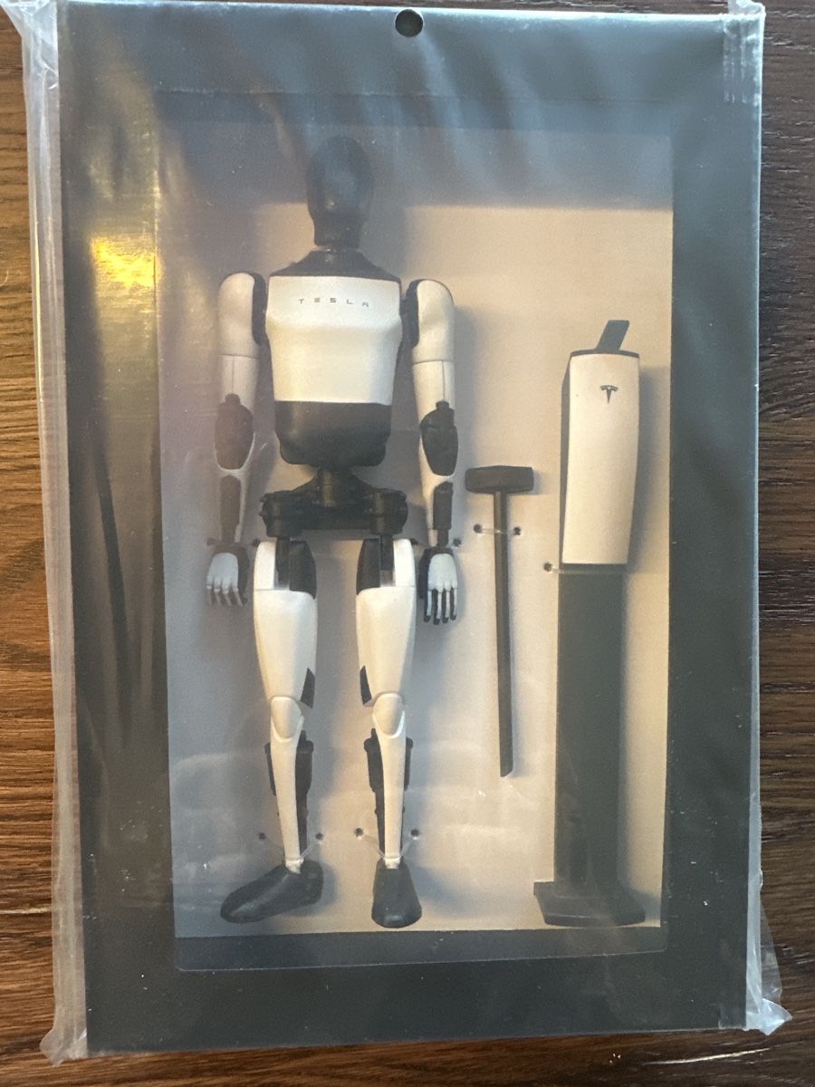 Statuette: Tesla Bot Actionfigur Optimus - Neu & OVP – Nuovo e nell'imballaggio originale da Schüpfen venduto da magnex99 3