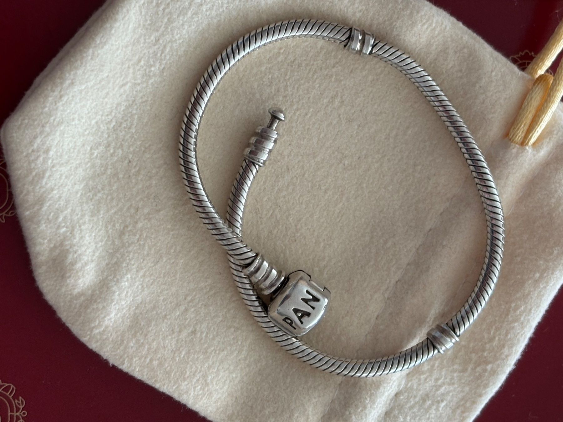Pandora Bracciali & Braccialetti: Pandora Armband Silber – Usato da Oberwil b. Zug venduto da KleinerFliegenpilz