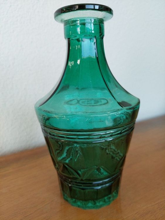 Glas-Vase oder Wasser-Karaffe 2