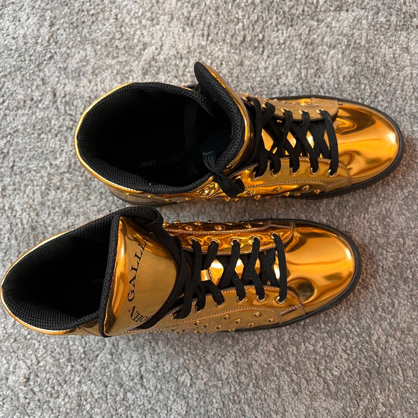 John Galliano Scarpe da uomo: Baskets John Galliano dorées - Taille 42 – Nuovo e nell'imballaggio originale da Préverenges venduto da DB1028 1