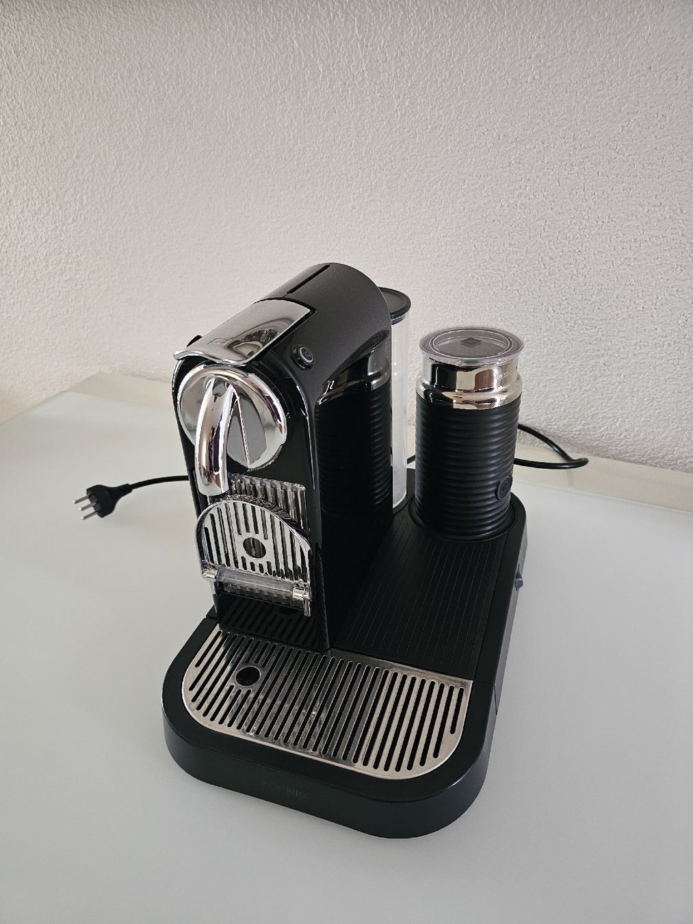 Nespresso Macchine per caffè & Macchine per espresso: Nespresso CitiZ&Milk Schwarz – Usato da Ittigen venduto da Anemone4