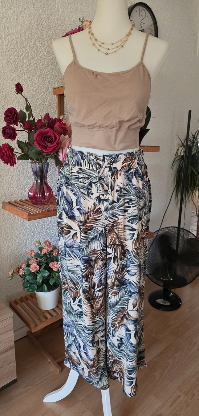 Pantalons: Damen Hose Grösse M, Lange 92 cm – D'occasion à Klingnau par fairy.princess