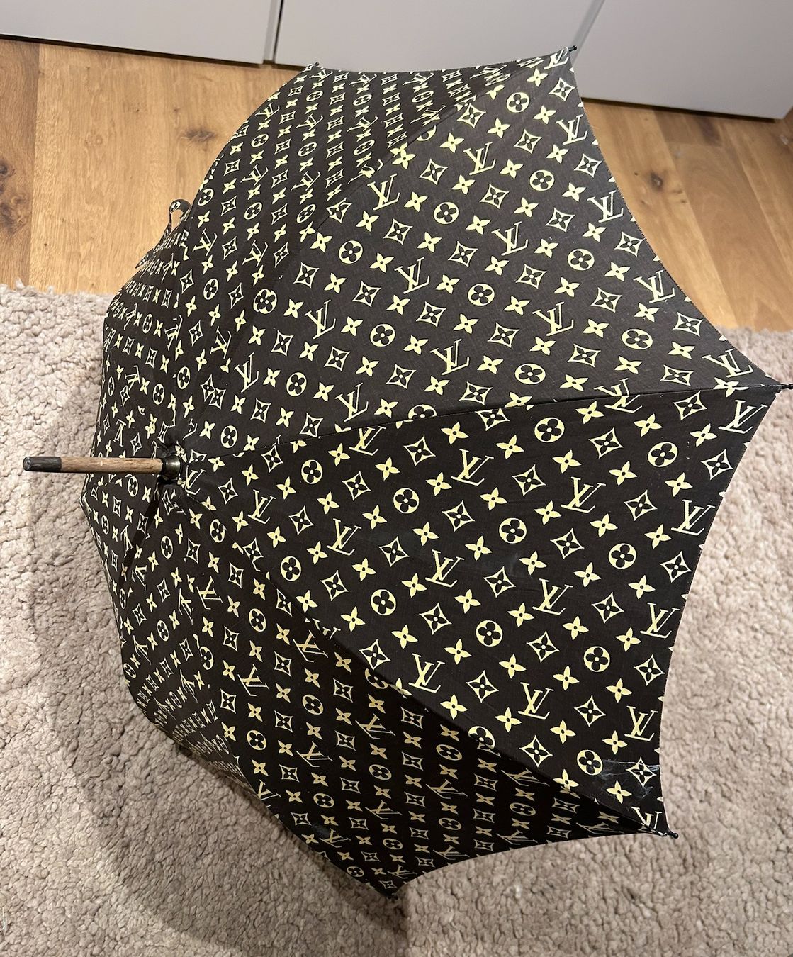 Ombrelloni: Vintage Louis Vuitton parasol – Usato da Zollikon venduto da kmg1 1