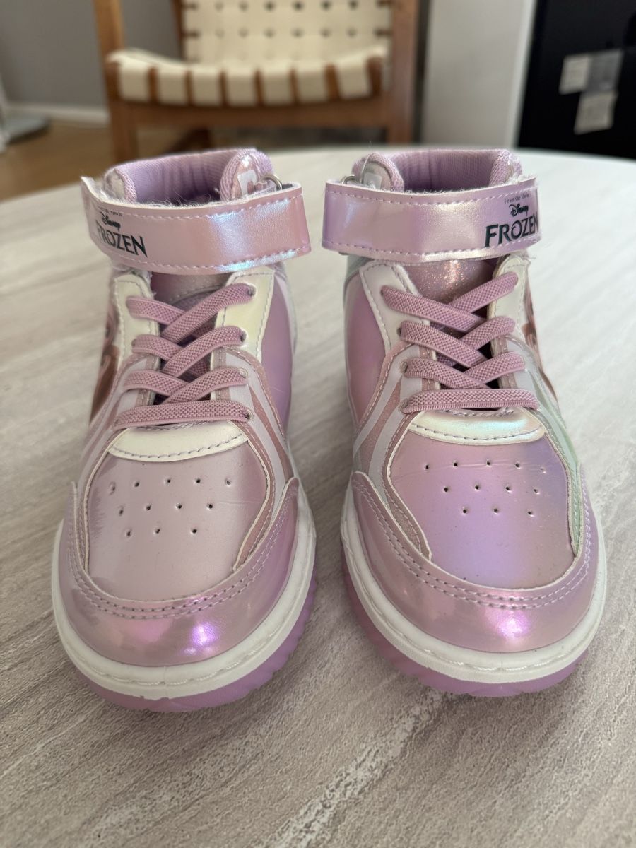 Schuhe für Mädchen: Kinder Turnschuhe Grösse 28 Frozen – Gebraucht aus Galgenen von Vintluxe 1