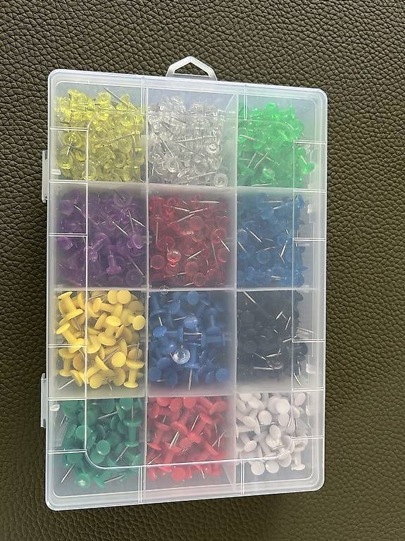 Placchette & Badge: Push Pins farbig 600 Stück – Usato da Worben venduto da Mim
