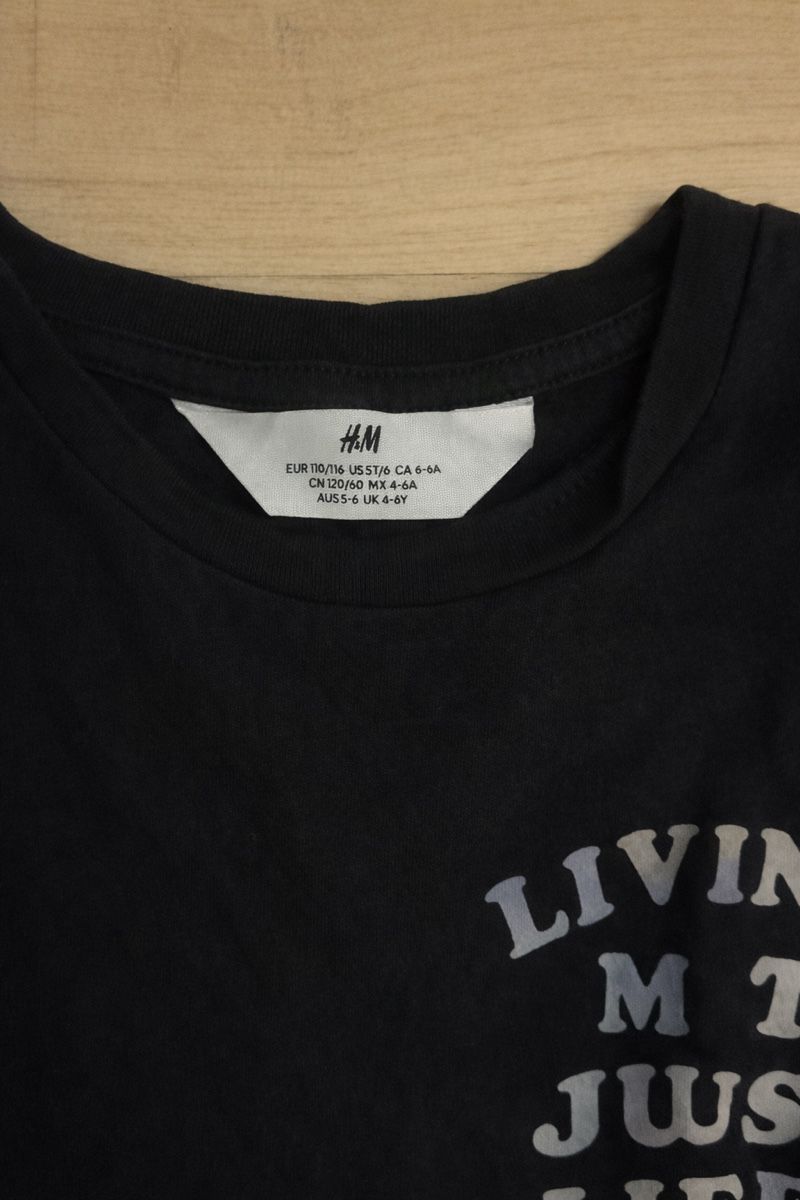 H&M Lotti & Set di vestiti: ENSEMBLE SHORT ET T-SHIRT ENFANT – Nuovo (secondo la descrizione) da Lausanne venduto da mar_6snp 2