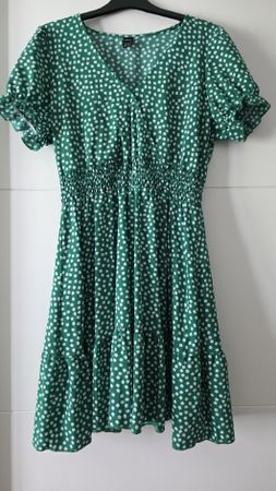 Shein Sommerkleid grün mit Blumenmuster Grösse M