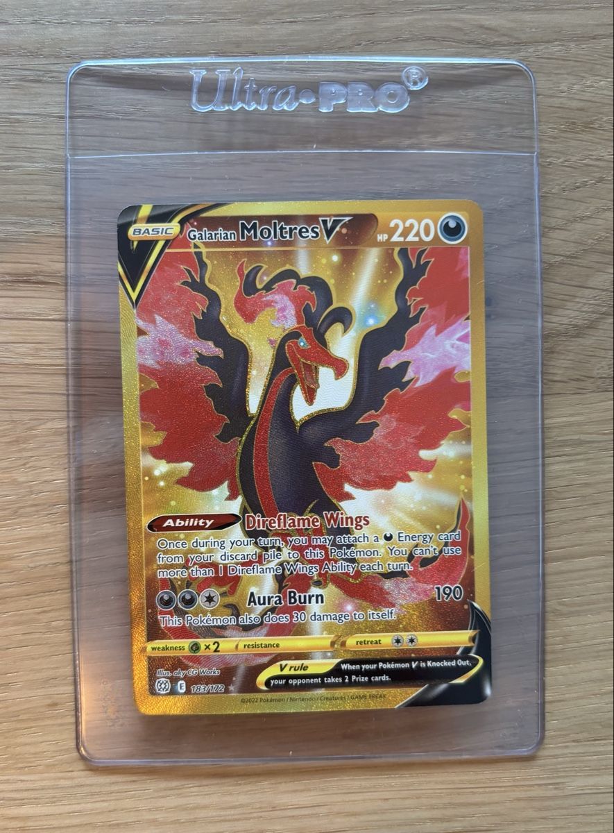 Pokémon Carte collezionabili: Moltres V 183/172 – Usato da Delémont venduto da Popcultureee