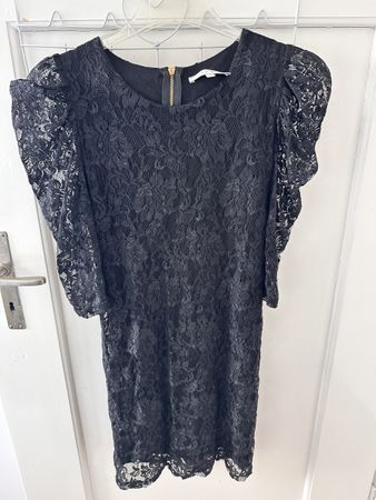 Sandro Kleid Spitze schwarz mit Reissverschluss Grösse 2