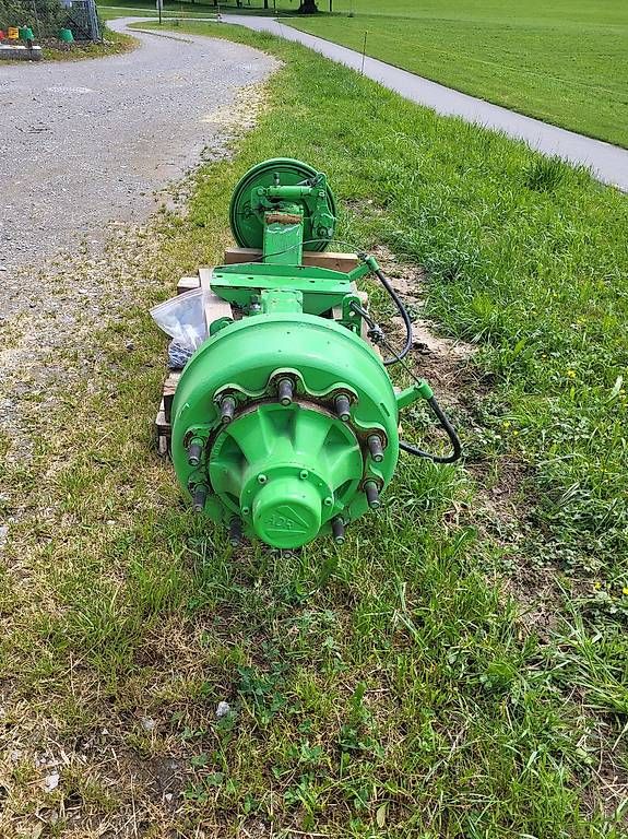 Felgen: Achse mit Felgen – Gebraucht aus Niederhelfenschwil von Wunia 1