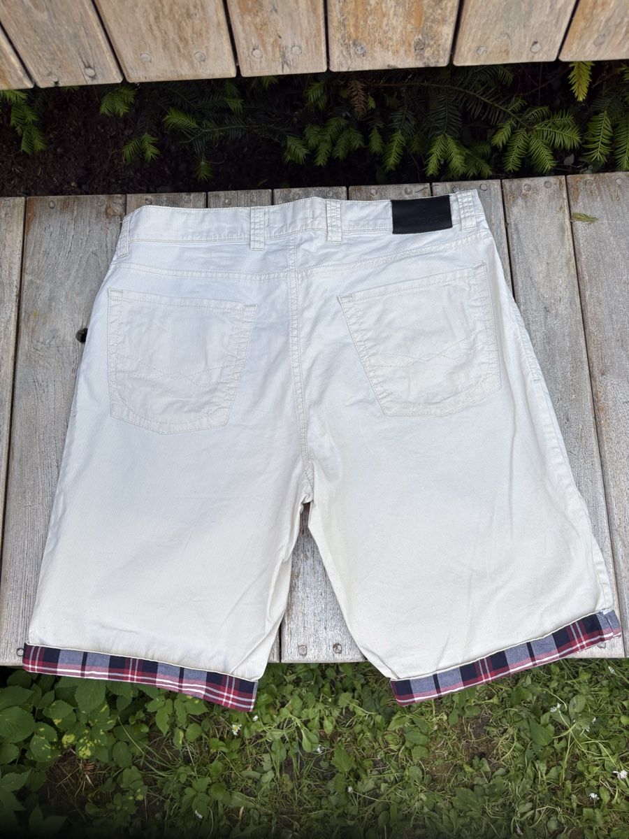 Navyboot Pantaloni: 2 Short zum Preis von einer Gr.50 – Usato da Teufen AR venduto da AykutS 1