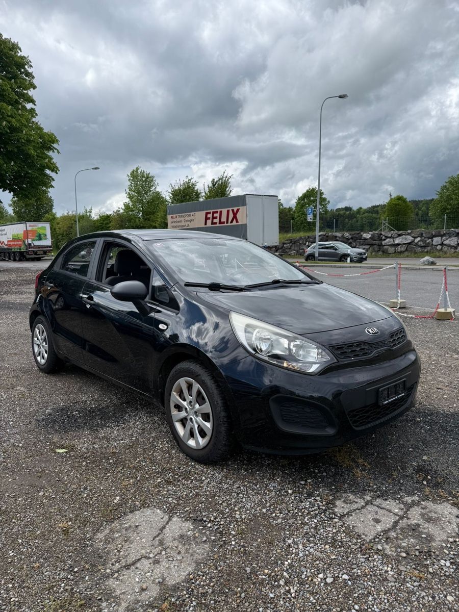 Kia Automobili: Kia Rio - Frisch MFK – Usato da Kreuzlingen venduto da PTM_X 1