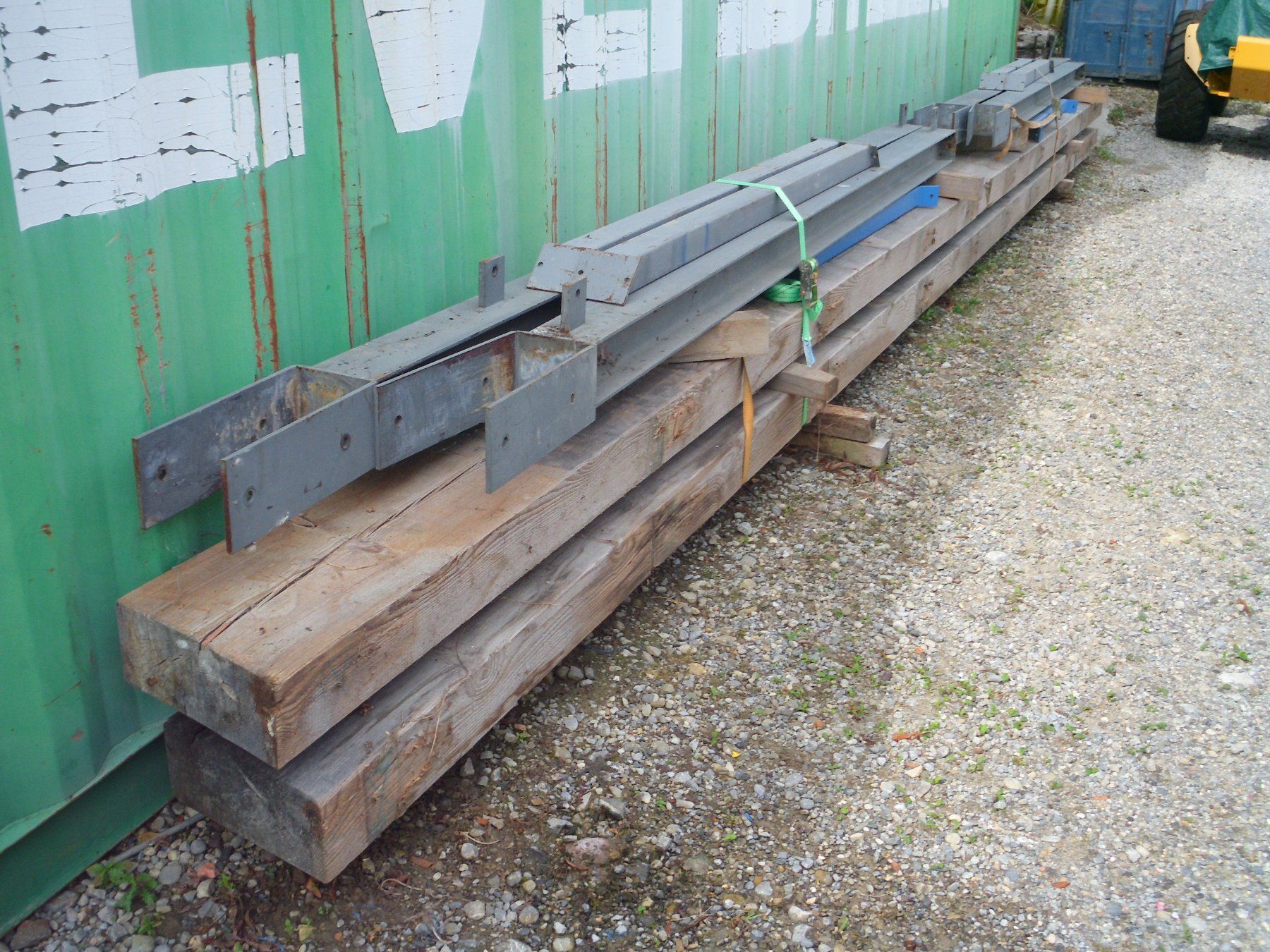 Unterstände: Grosse Holzbalken, Dachkonstruktion – Gebraucht aus wilen-gottshaus von Stawigo25 1