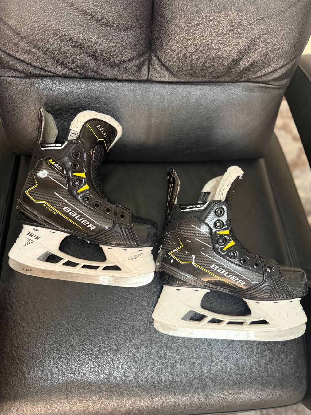 Bauer Pattini da ghiaccio: Eishockeyschlittschuhe Bauer Supreme M40 Junior Gr.34 breite – Usato da Uetikon am See venduto da Goldberg2 6