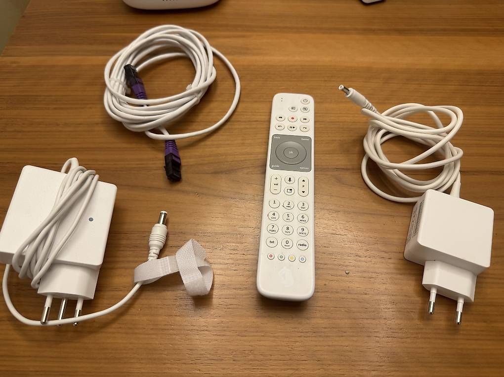 Modem & Router: Swisscom Internet-Box 3 & TV Box – Usato da Belp venduto da hrhuepf 3