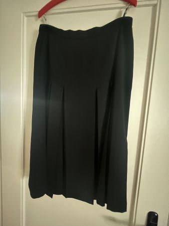 Eleganter Faltenrock