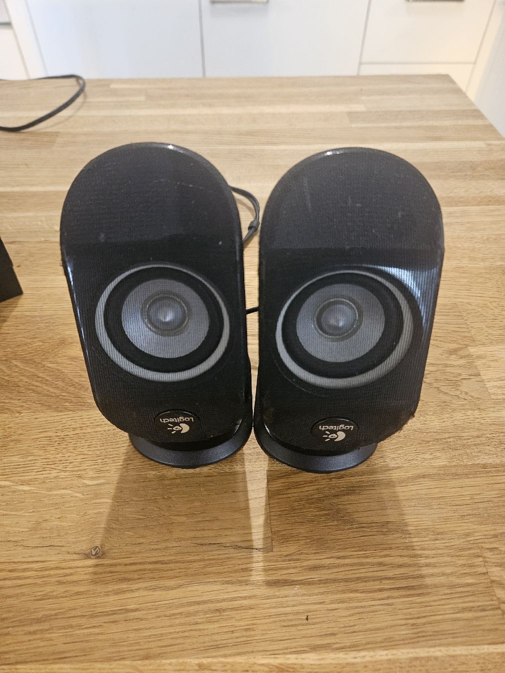 Logitech Casse acustiche: Logitech X-210 Lautsprecher Set mit Kabelfernbedienung – Usato da Zürich venduto da leco888