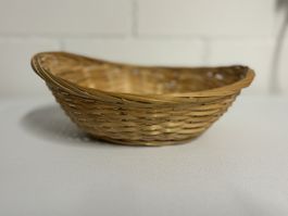 Pretty rattan basket bowl-shaped