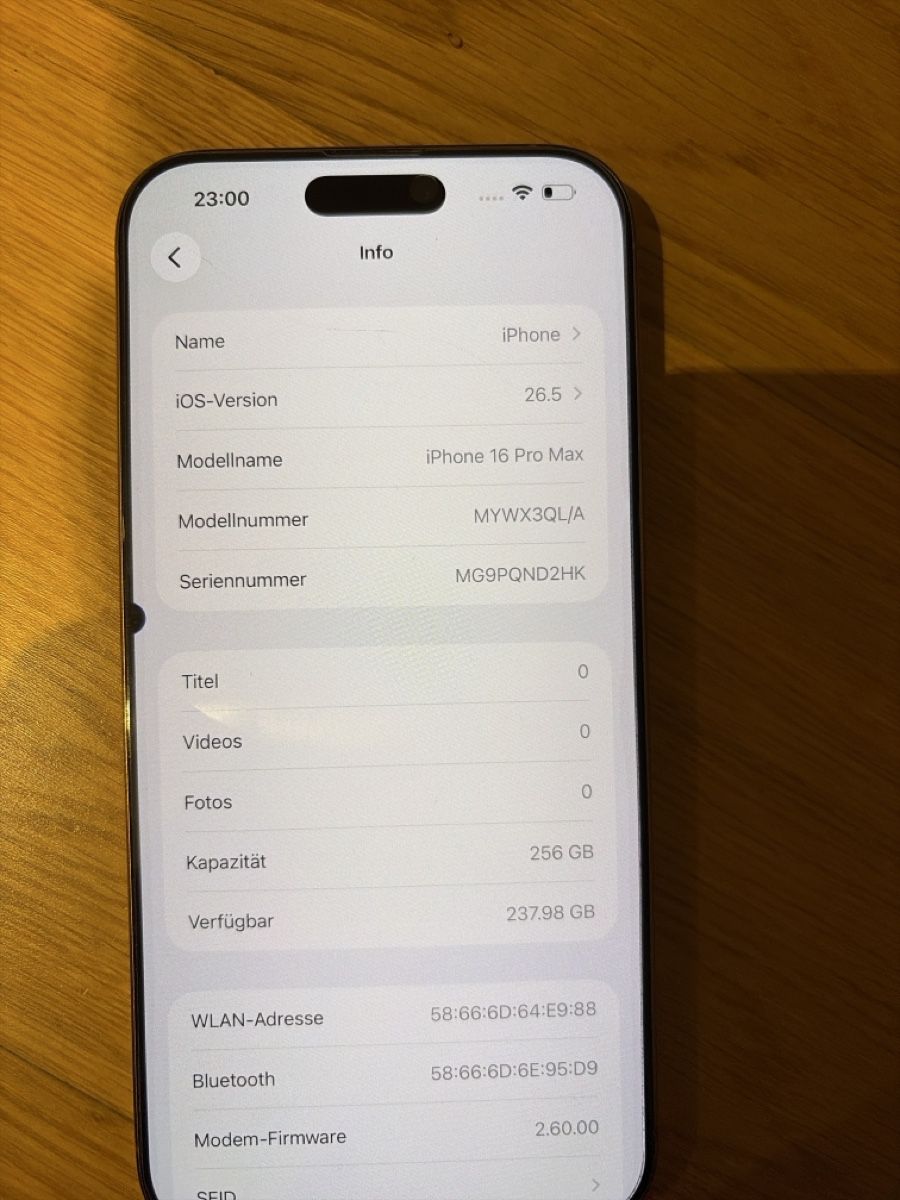 Apple Portables: iPhone 16 Pro Max – D'occasion à Niederhasli par man_9q98 1