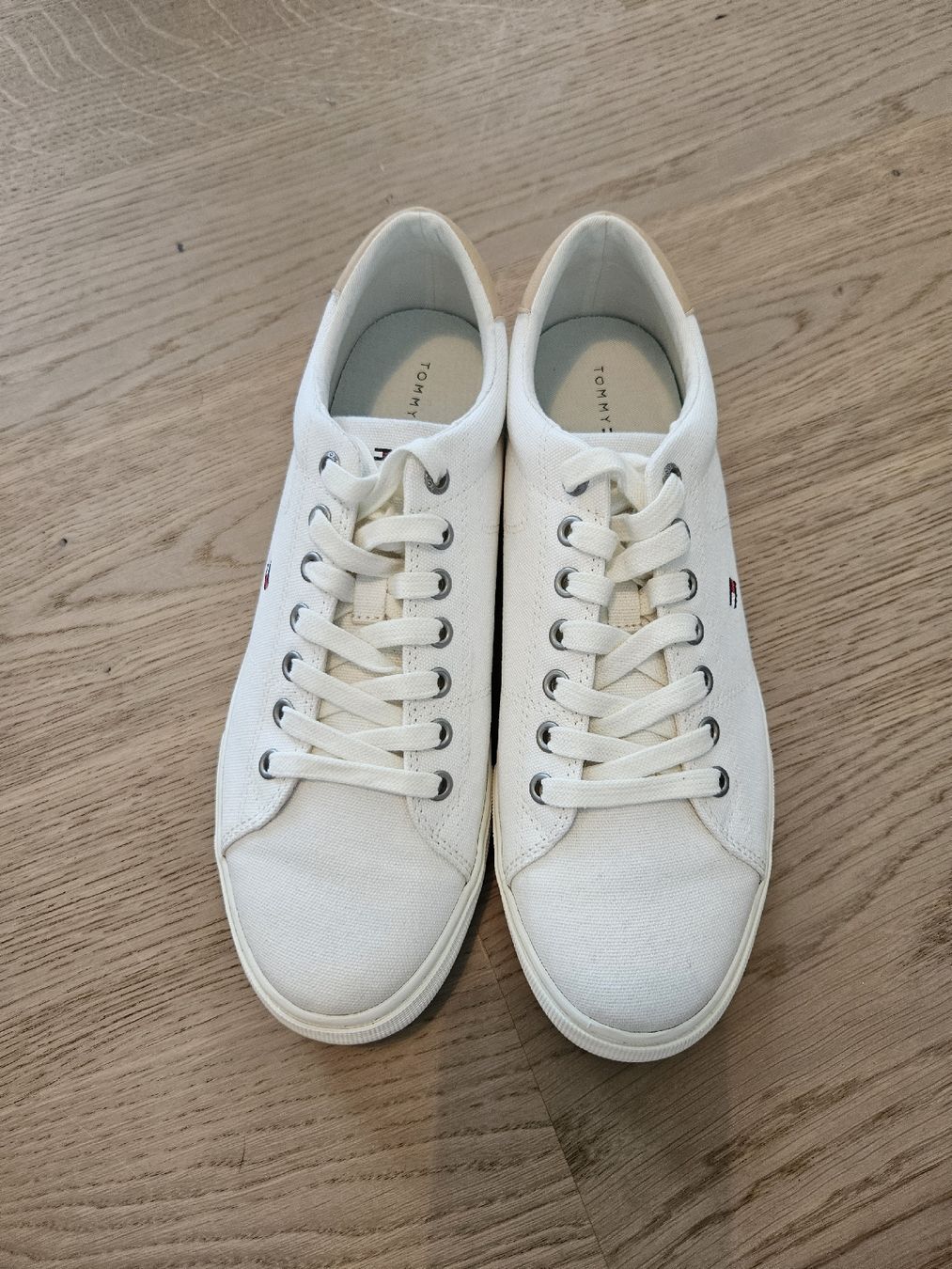 Tommy Hilfiger Scarpe da uomo: Tommy Hilfiger Essential Textile Vulc Sneaker Gr. 41 – Nuovo e nell'imballaggio originale da Rotkreuz venduto da Bibi2405 7