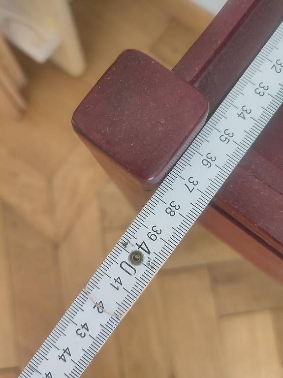 Tavoli: Vintage Beistelltisch Holz rot – Usato da Bern venduto da Lyner 3
