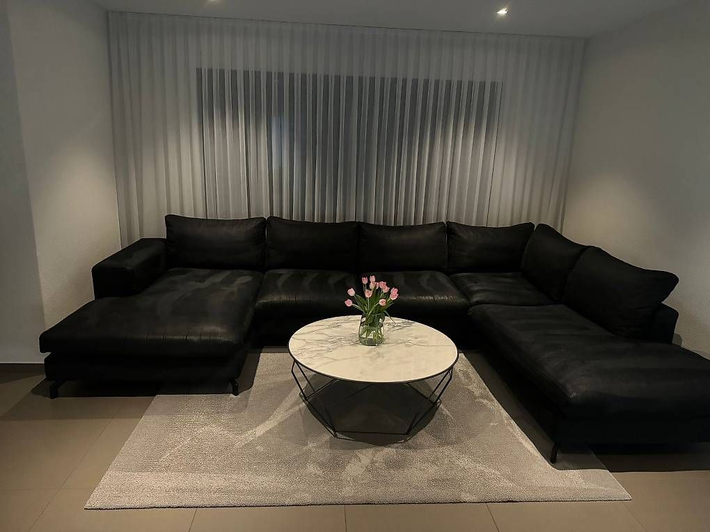 Sofas: Schwarzes Ecksofa mit viel Platz  – Gebraucht aus Hirschthal von E_M.90