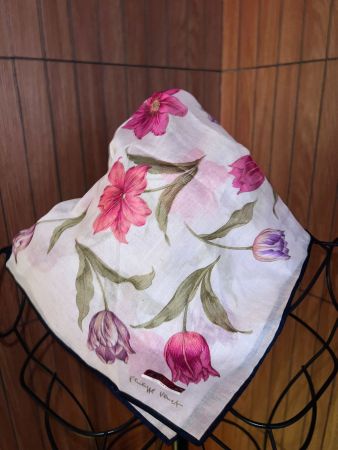 Philippe Venet Vintage Tuch mit floralem Muster