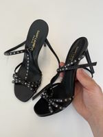 Yves Saint Laurent Sandales Noire (taille- 40)