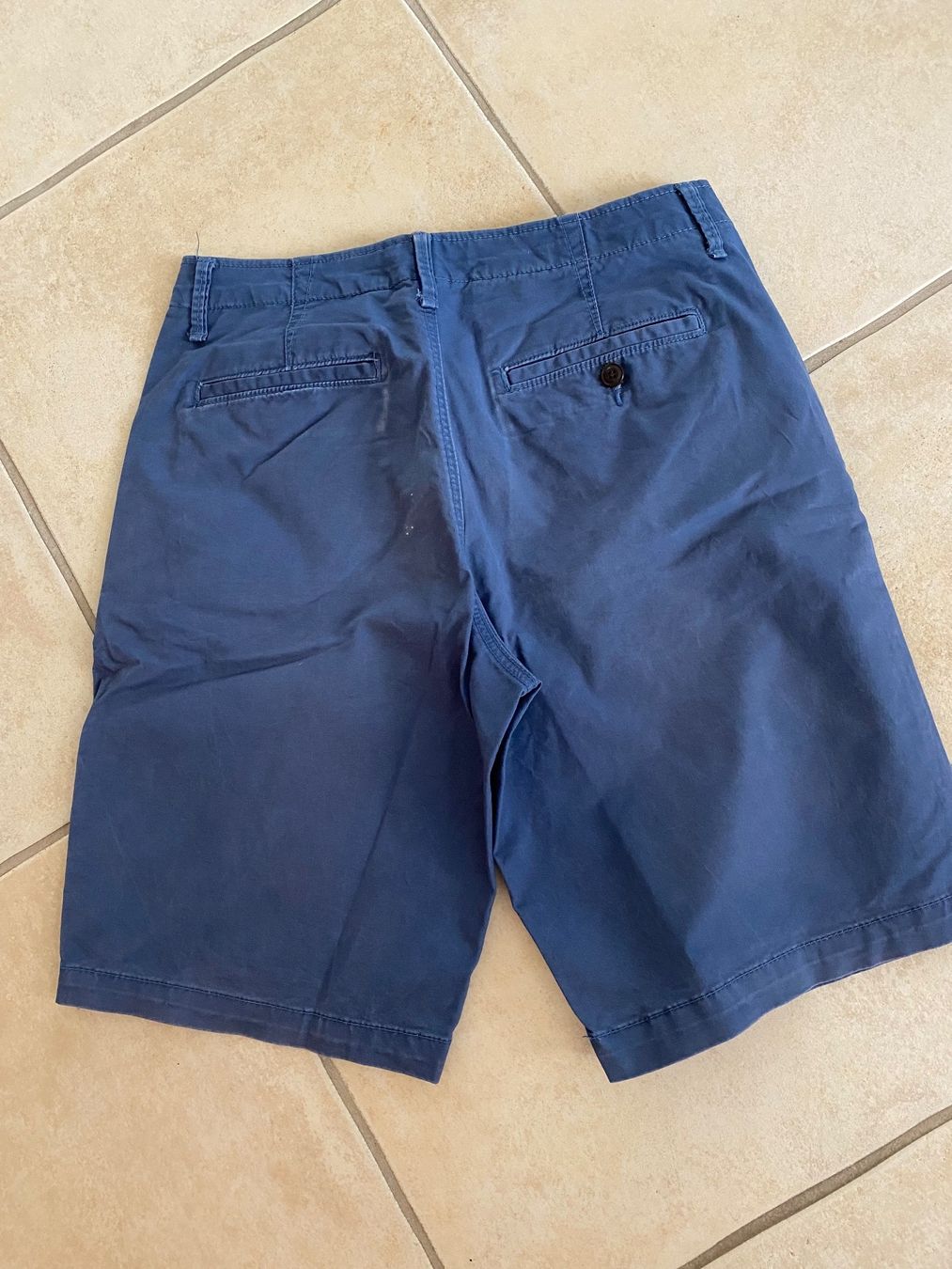 Hosen: Shorts dunkelblau Aeropostale 32 – Gebraucht aus Balsthal von Uroby 1