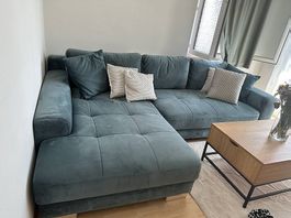 WOHNUNGSEINRICHTUNG GÜNSTIG ABZUGEBEN