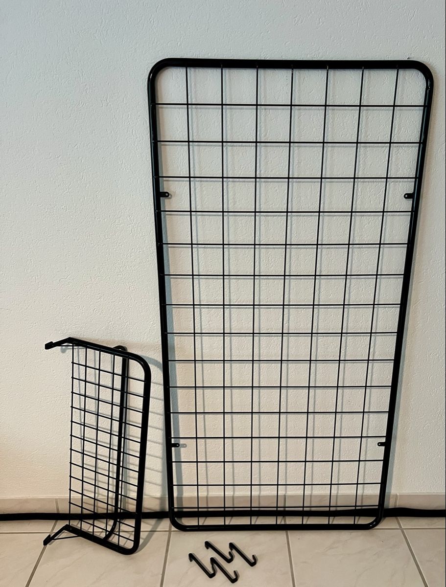 String Guardaroba: Vintage String Metall Garderobe mit Hutablage  – Usato da Hunzenschwil venduto da Madachica 7