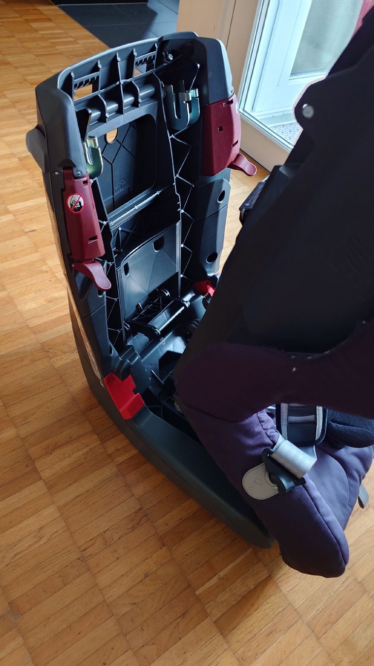 Britax Römer Seggiolini per auto: Britax Römer King Plus Kindersitz 9-18kg – Usato da Zürich venduto da bab_0804 7