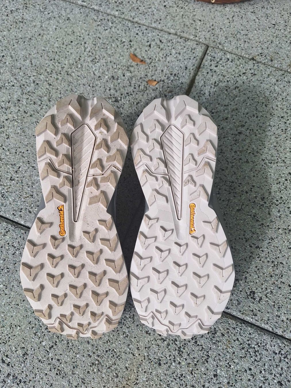 Adidas Damenschuhe: Trekkingschuhe, Adidas Terrex, Gr. 38 2/3 – Neu (gemäss Beschreibung) aus Küttigen von Cmerkli 1