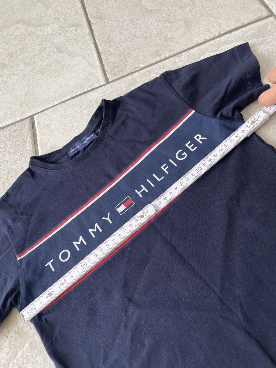 Hemden, T-Shirts & Polos: T-Shirt Gr.ca.134   Brief 3.00 Fr. – Gebraucht aus Waltenschwil von lina-04 5