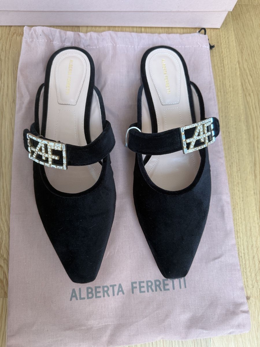Damenschuhe: Alberta Ferretti Samt Mules Schwarz Gr. 38 Neuwertig – Neu und originalverpackt aus Zürich von vintagewiedikon
