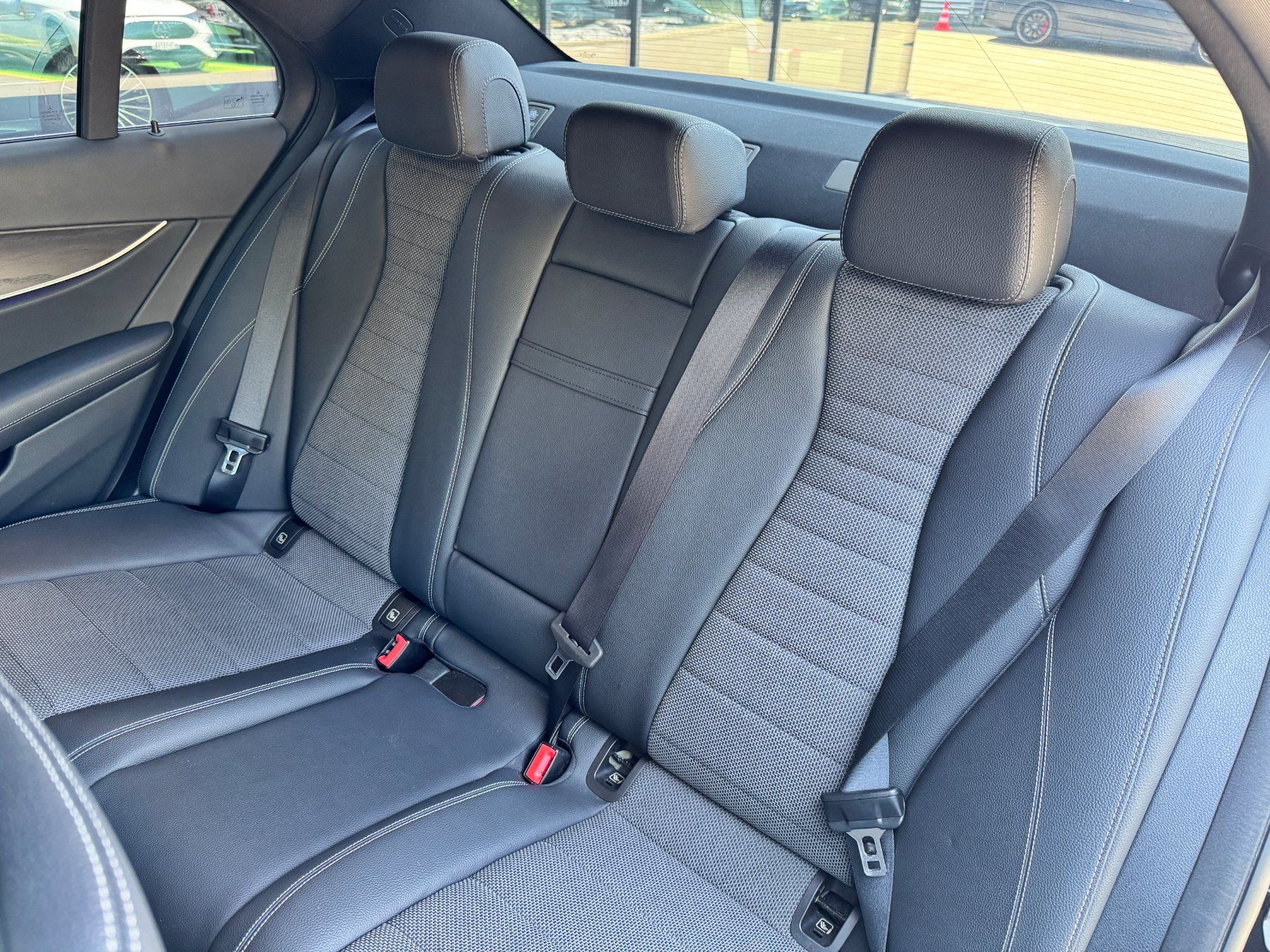 Mercedes-Benz Automobili: MERCEDES-BENZ E 220 d Avantgarde – Usato da Kloten venduto da MBPassion 6