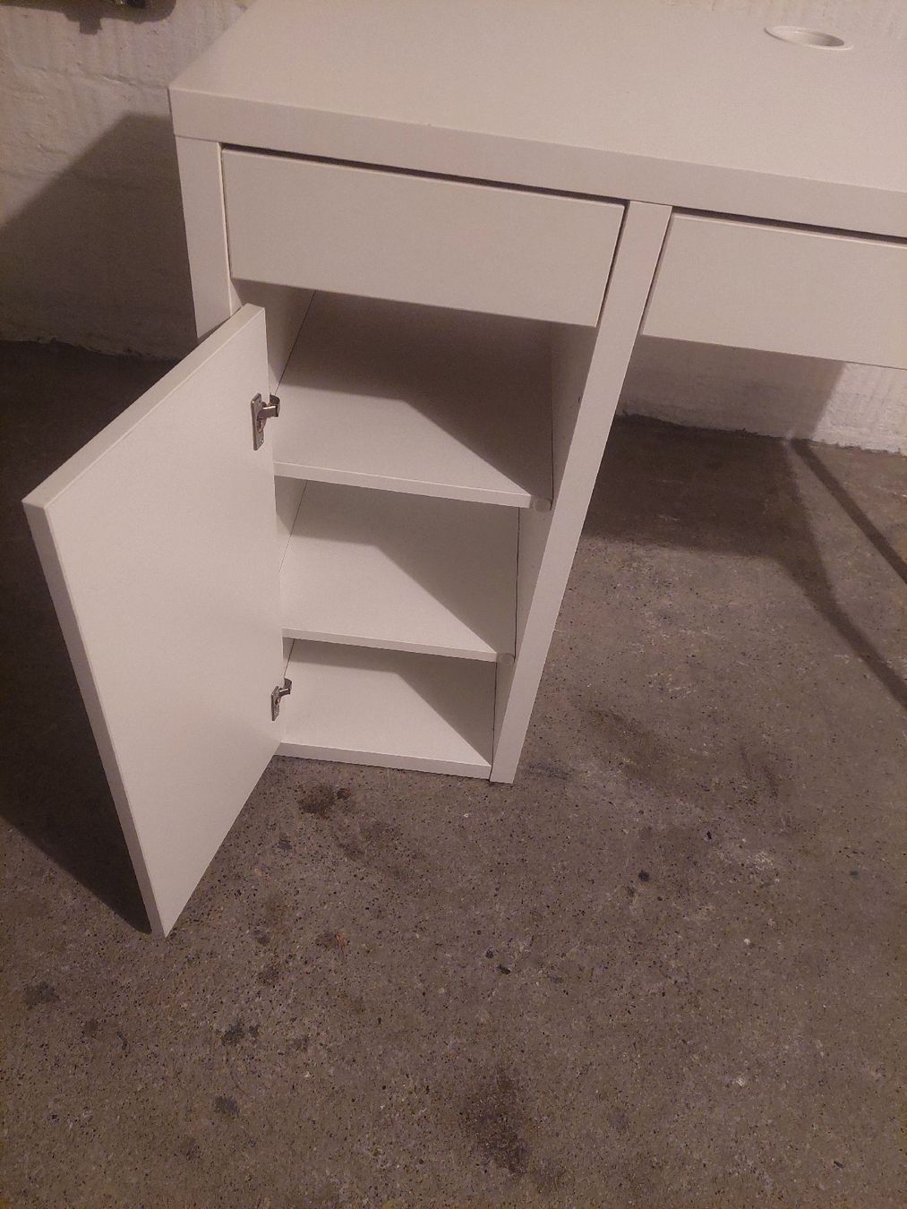 Scrivanie: Ikea Schreibtisch MICKE – Usato da Winterthur venduto da ale_t766 2