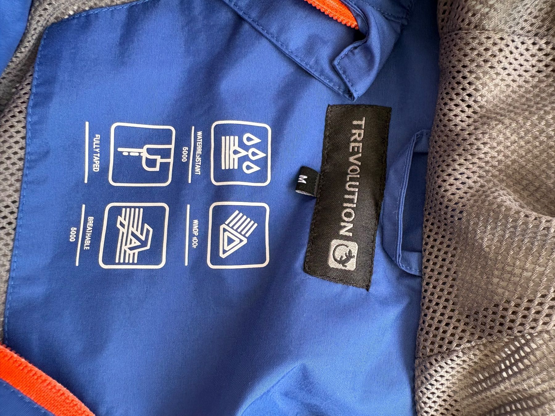 Trevolution Giacche: Trevolution Allwetterjacke – Usato da Orpund venduto da Stepach 4
