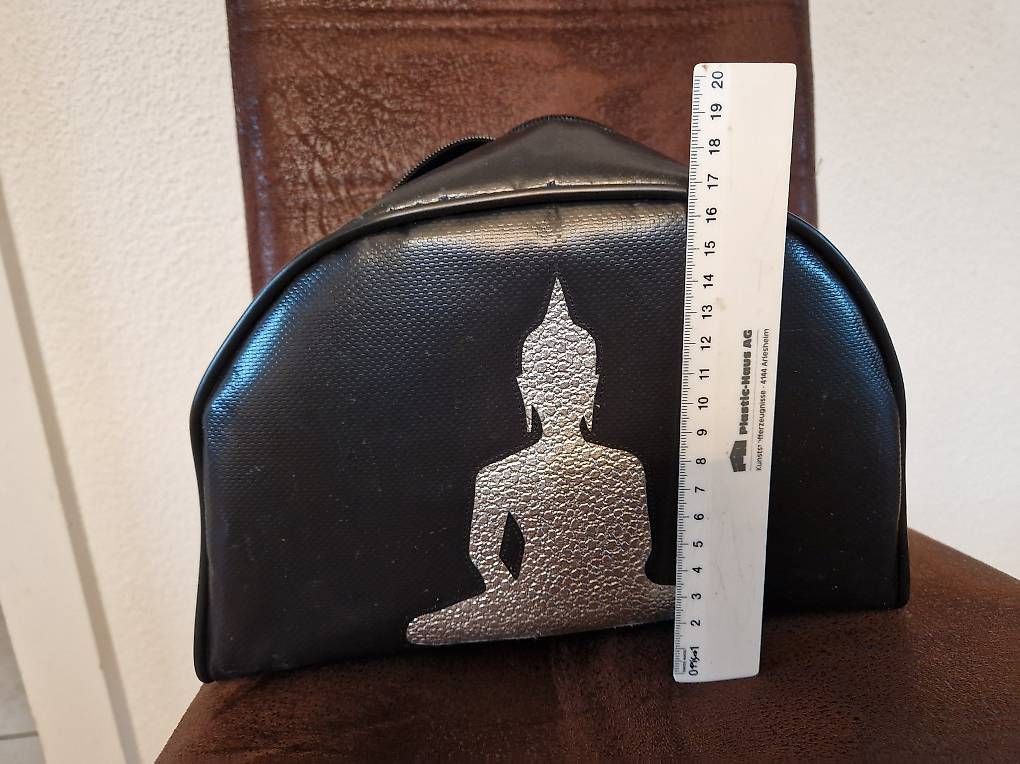 Custodie per cosmetici: Necessaire Buddha schwarz – Nuovo (secondo la descrizione) da Pfeffingen venduto da ani_kl465 1