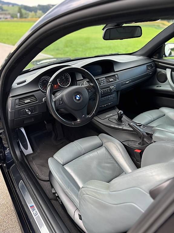 Alle Autoersatzteile: E92 M3 Innenausstattung – Gebraucht aus Niederuzwil von Uzwil19