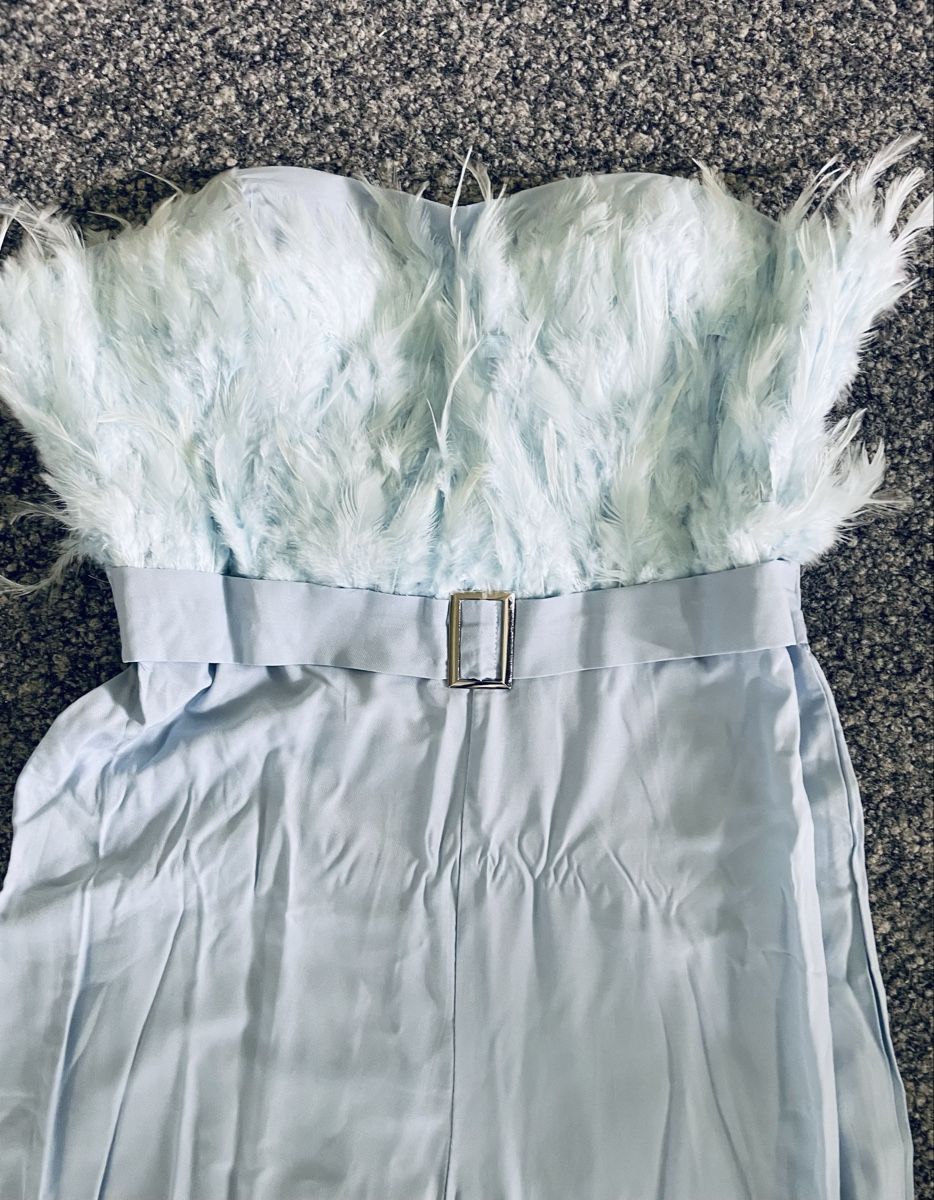 Tute: Sommerlicher, blauer Overall mit Federn, Grösse M top! – Nuovo e nell'imballaggio originale da Au ZH venduto da Jaggy4 1