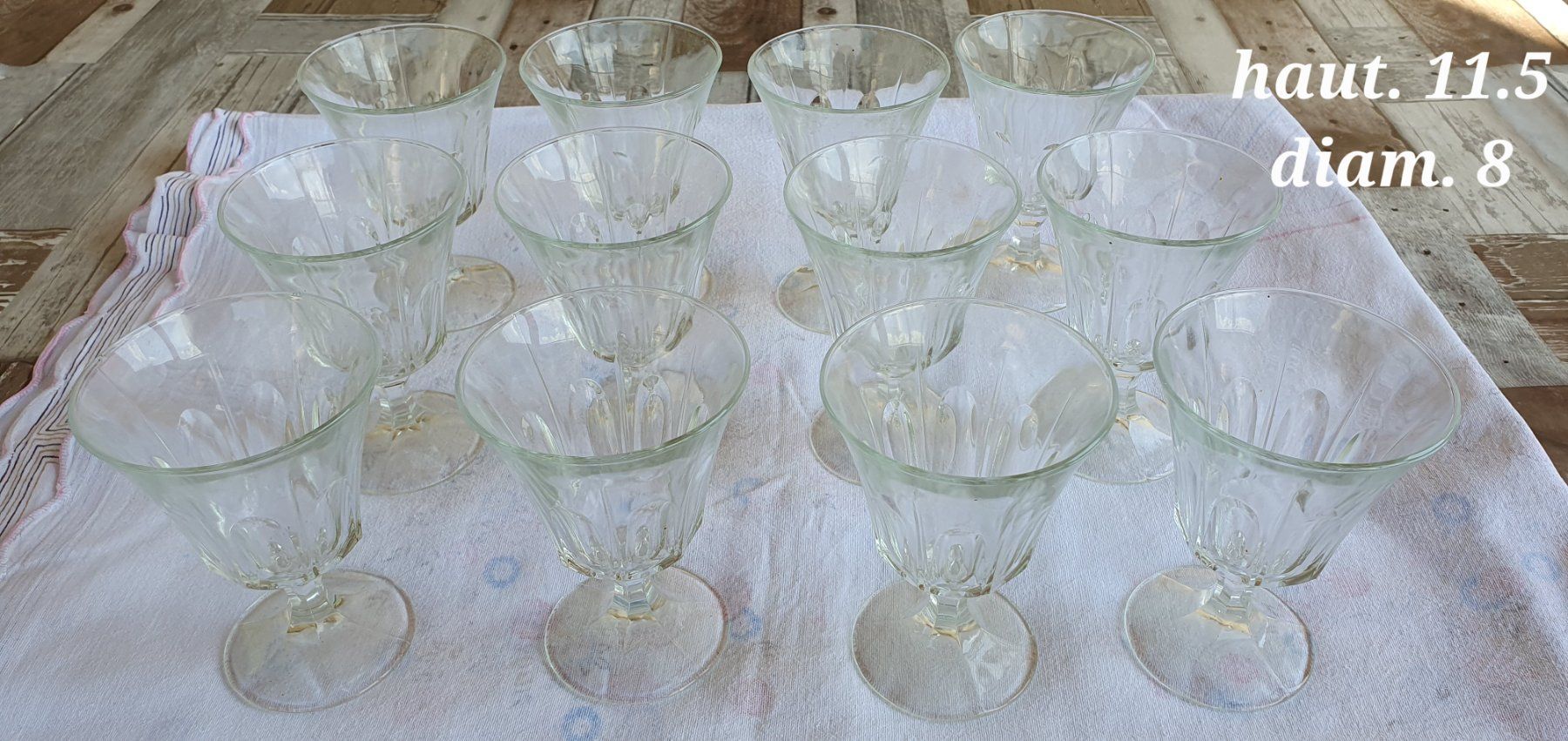 Bicchieri: 12 verres à vin/liqueurs – Usato da Moutier venduto da mar_7nrw