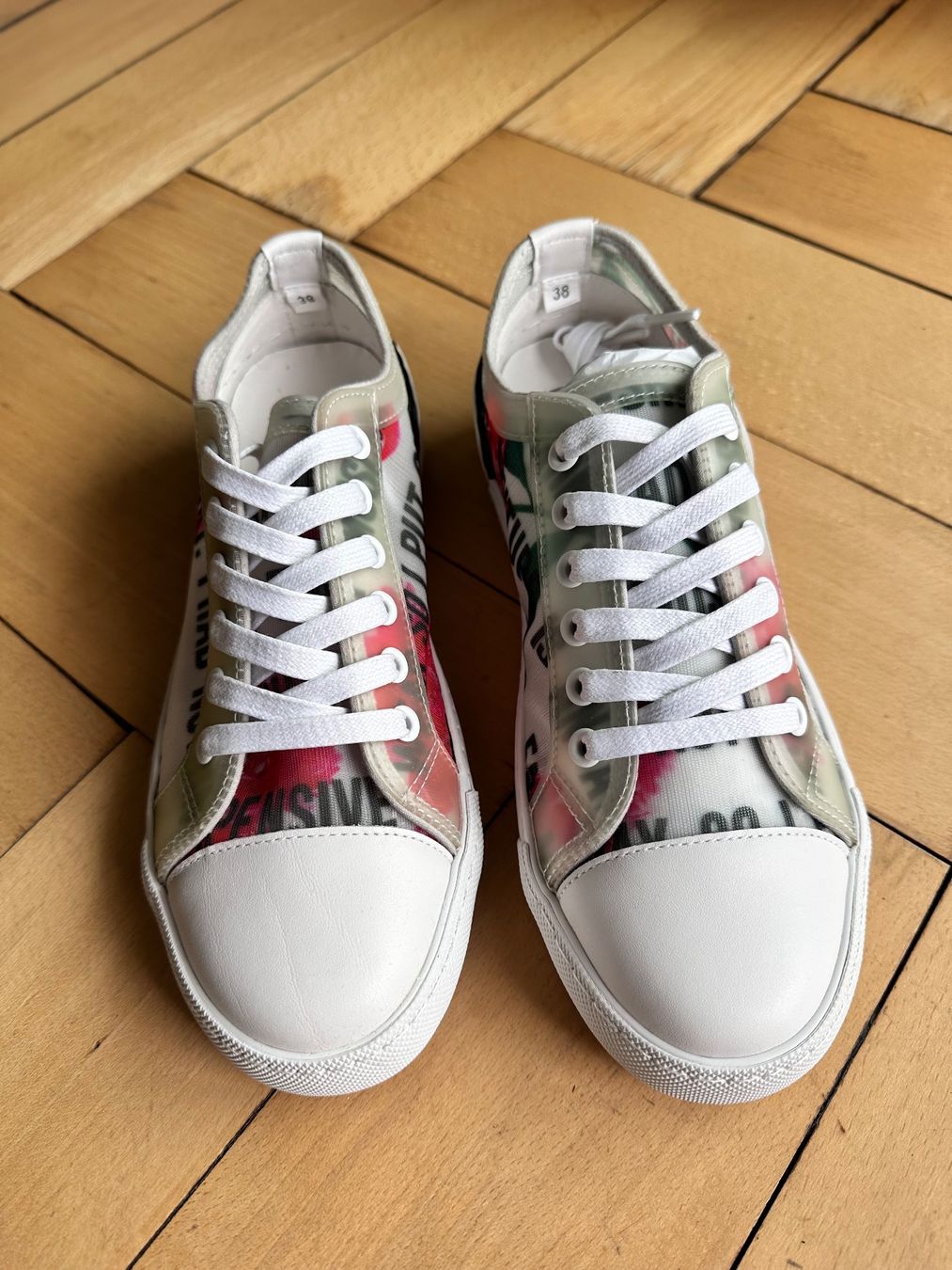 Moschino Scarpe da donna: Original Moschino Transparent Effect Sneaker Neu Gr. 38 – Nuovo e nell'imballaggio originale da Zürich venduto da kay_w266