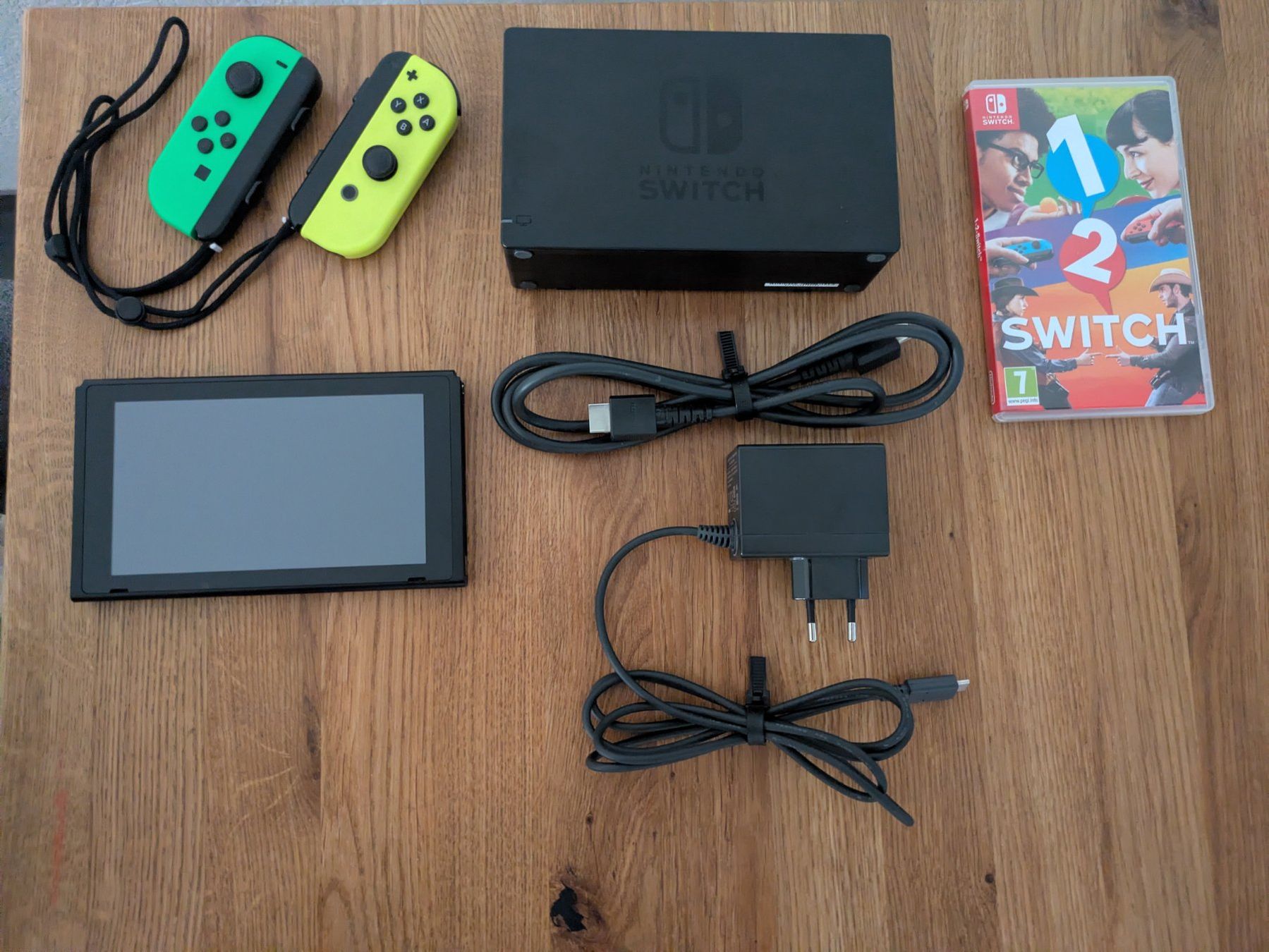 Nintendo Console: Nintendo Switch + Jeu 1 2 Switch – Usato da Saillon venduto da Minilu08