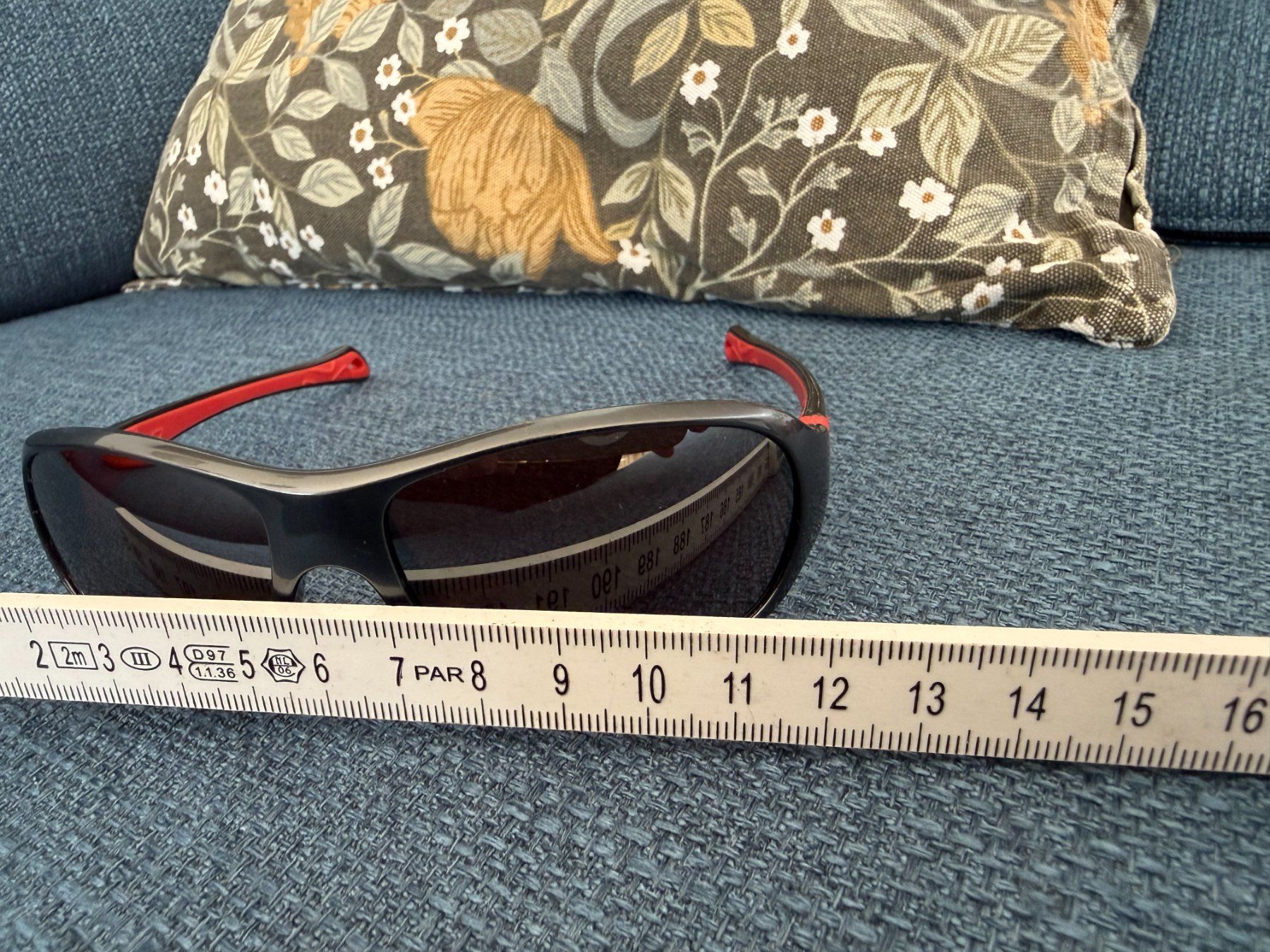 Decathlon Occhiali & Lenti: Kinder-Sonnenbrille QUECHA – Usato da Uzwil venduto da justitia8 3