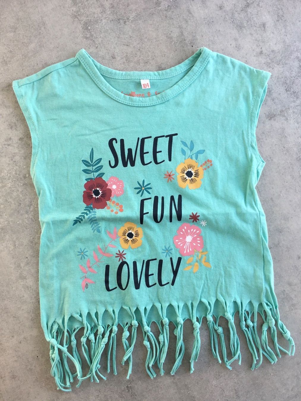 Lotti & Set di vestiti: Kleiderpaket 4 T-Shirts, Gr. 98-104 – Usato da Zollikofen venduto da spunk65 7