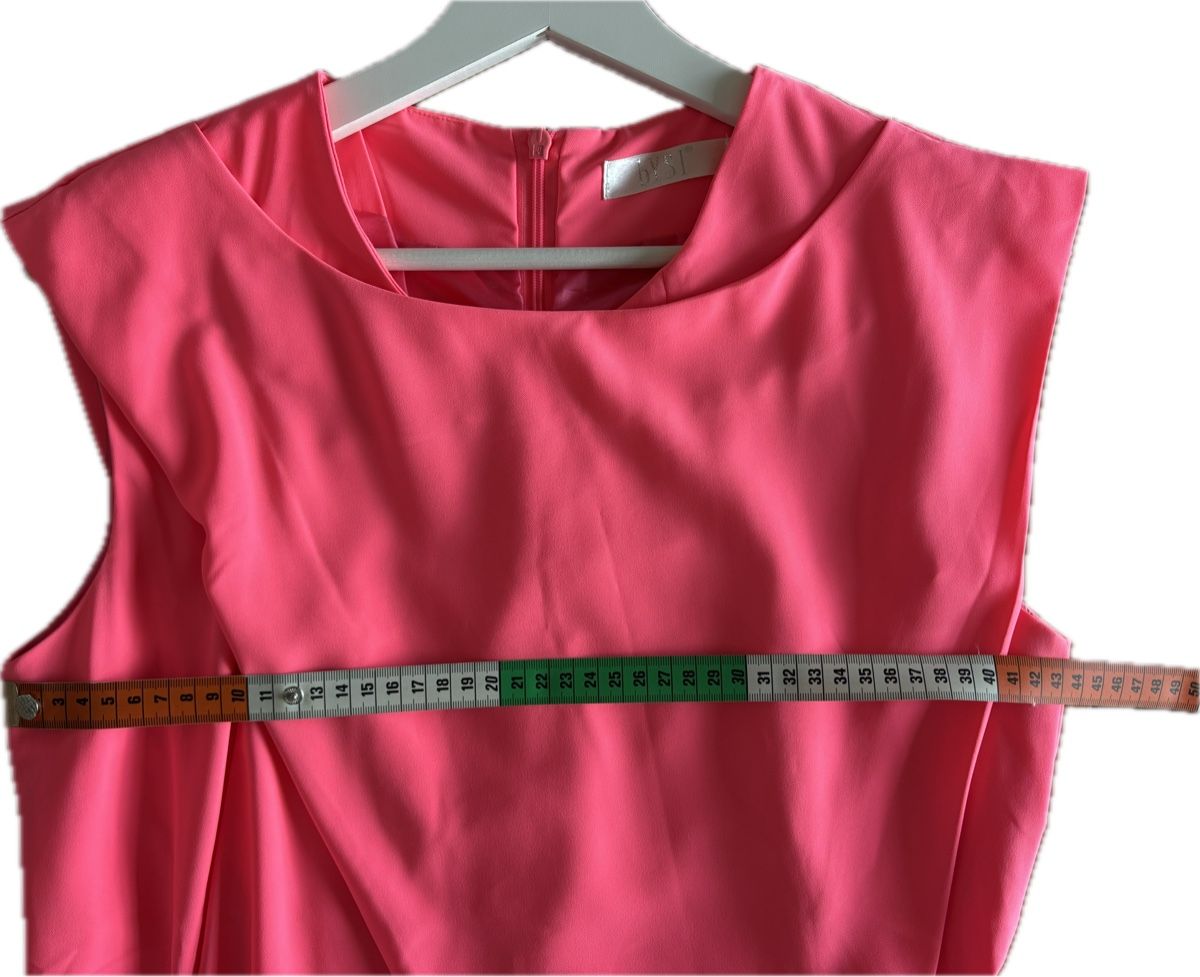 Vestiti: Robe BYSI rose fluo, taille 40 – Nuovo (secondo la descrizione) da Dotzigen venduto da SecondHandGems 2