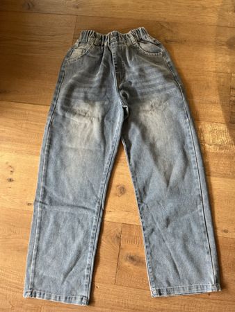 Coole Mädchen Jeans, Grösse 160, hellblau, bequeme Passform