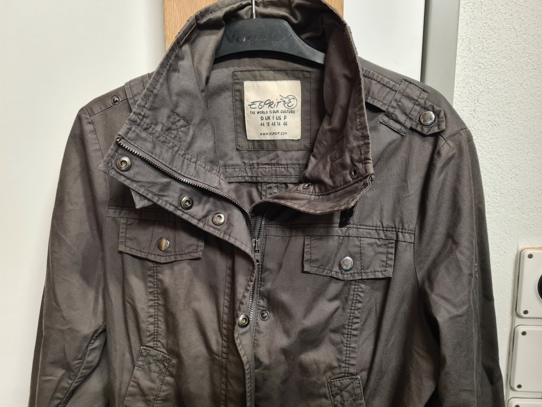 Esprit Jacken: ESPRIT Damen Übergangs Jacke,  Gr. 44 – Gebraucht aus Amriswil von used2use 1