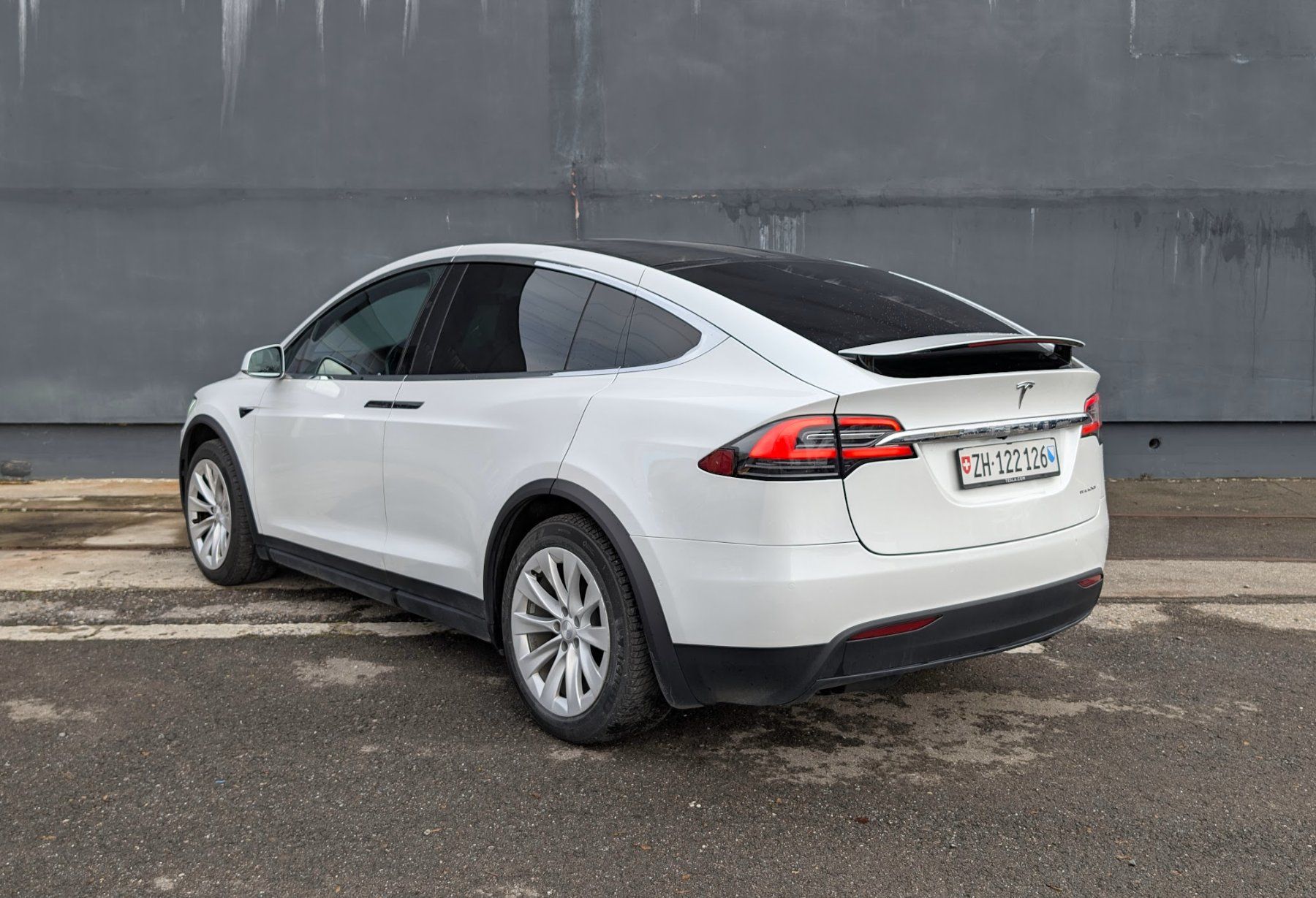Tesla Automobili: Tesla Model X Long Range Miete: 1 Monat – Usato da Uerzlikon venduto da EV-Adventure 2